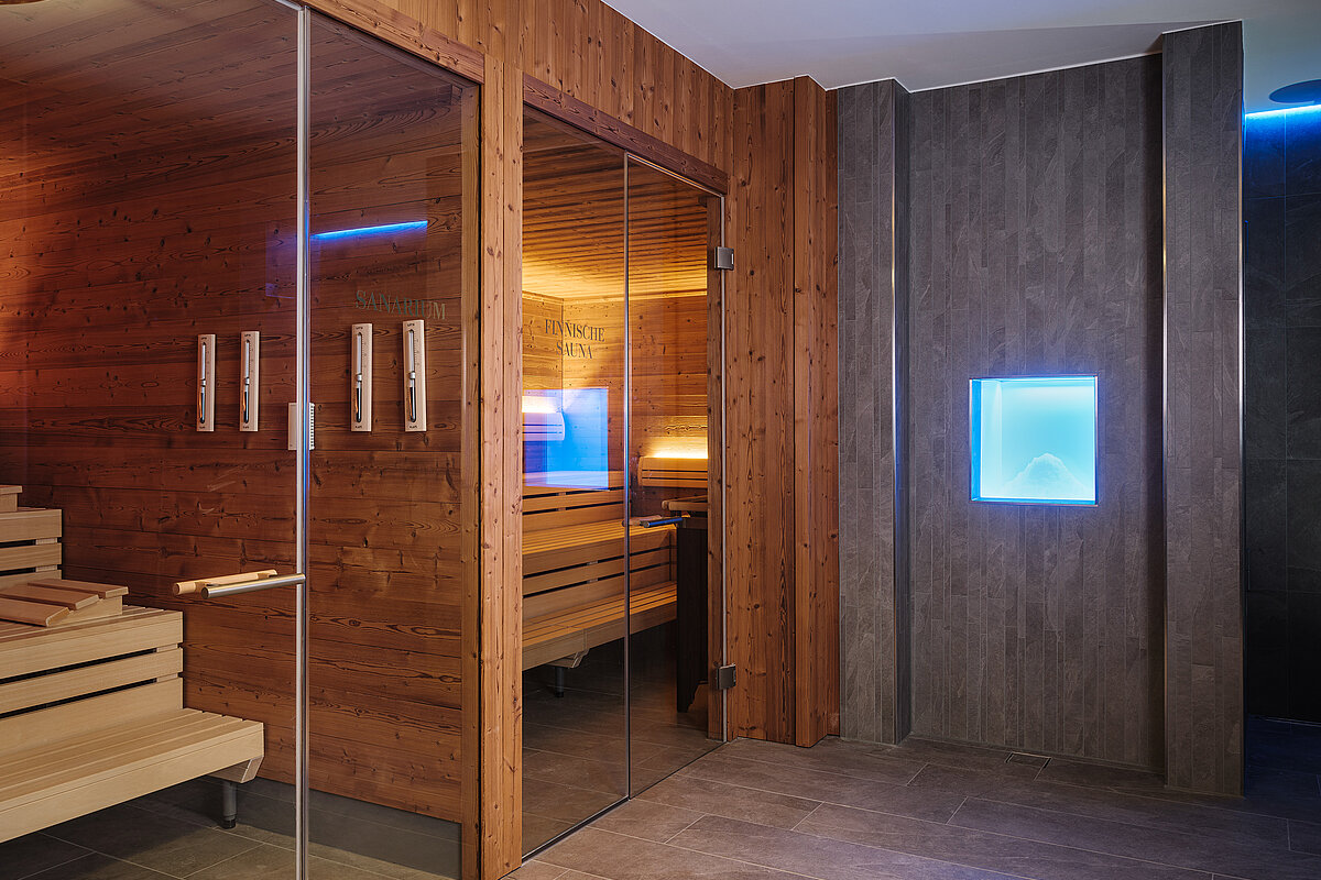 Althoff Grandhotel Schloss Bensberg 4 Elements SPA Sauna mit LED Panel 